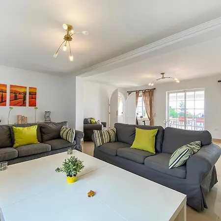 Casa Elena 丰希罗拉