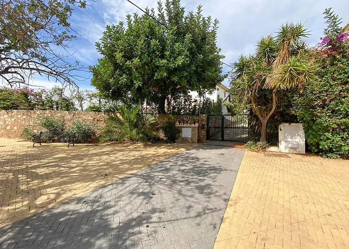 Casa Elena *